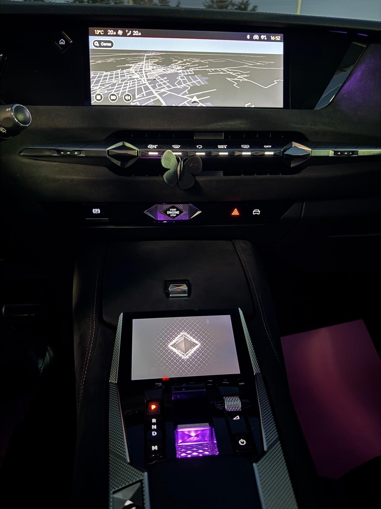 DS4 BlueHDi 130 aut. Performance Line+ Tetto Led a