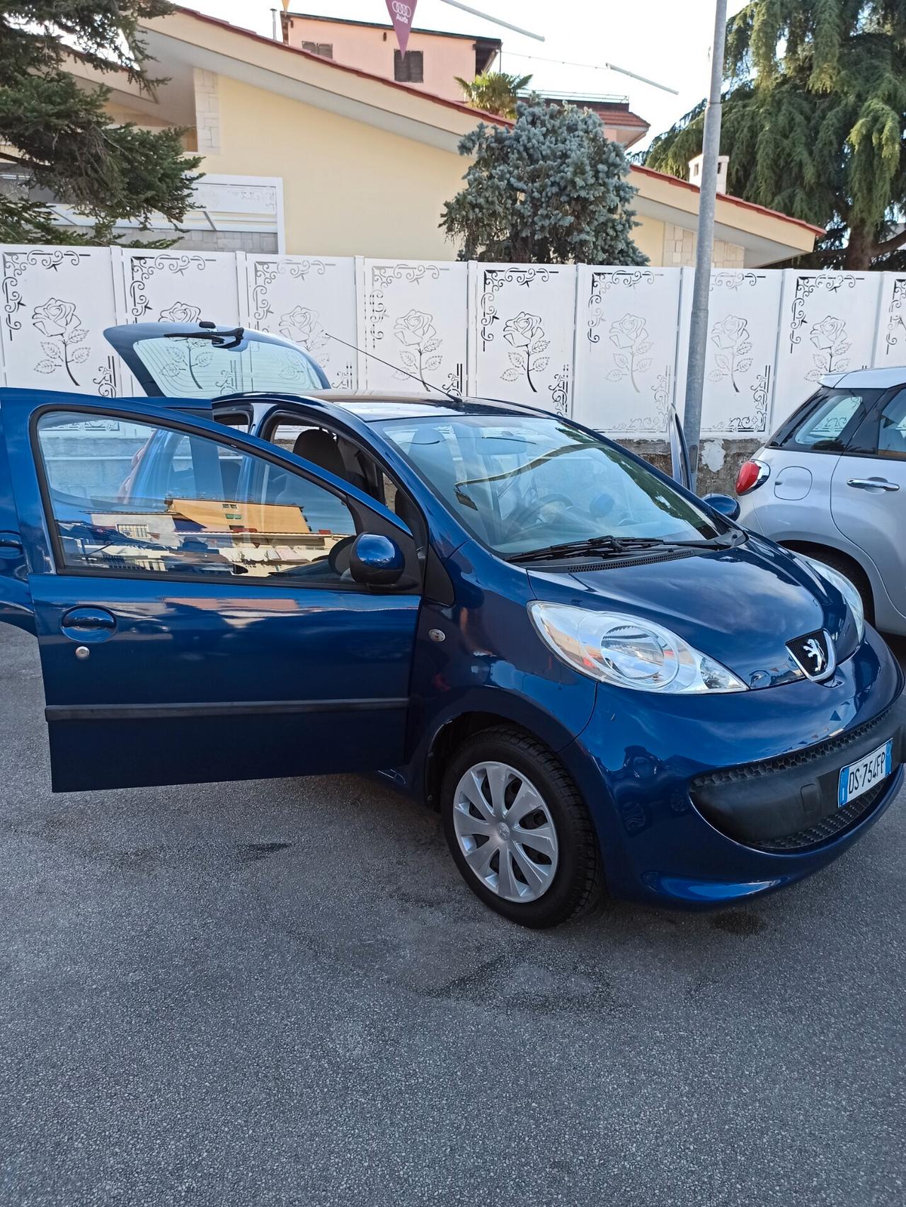 Peugeot 107 1.0 68CV 5p. Plaisir