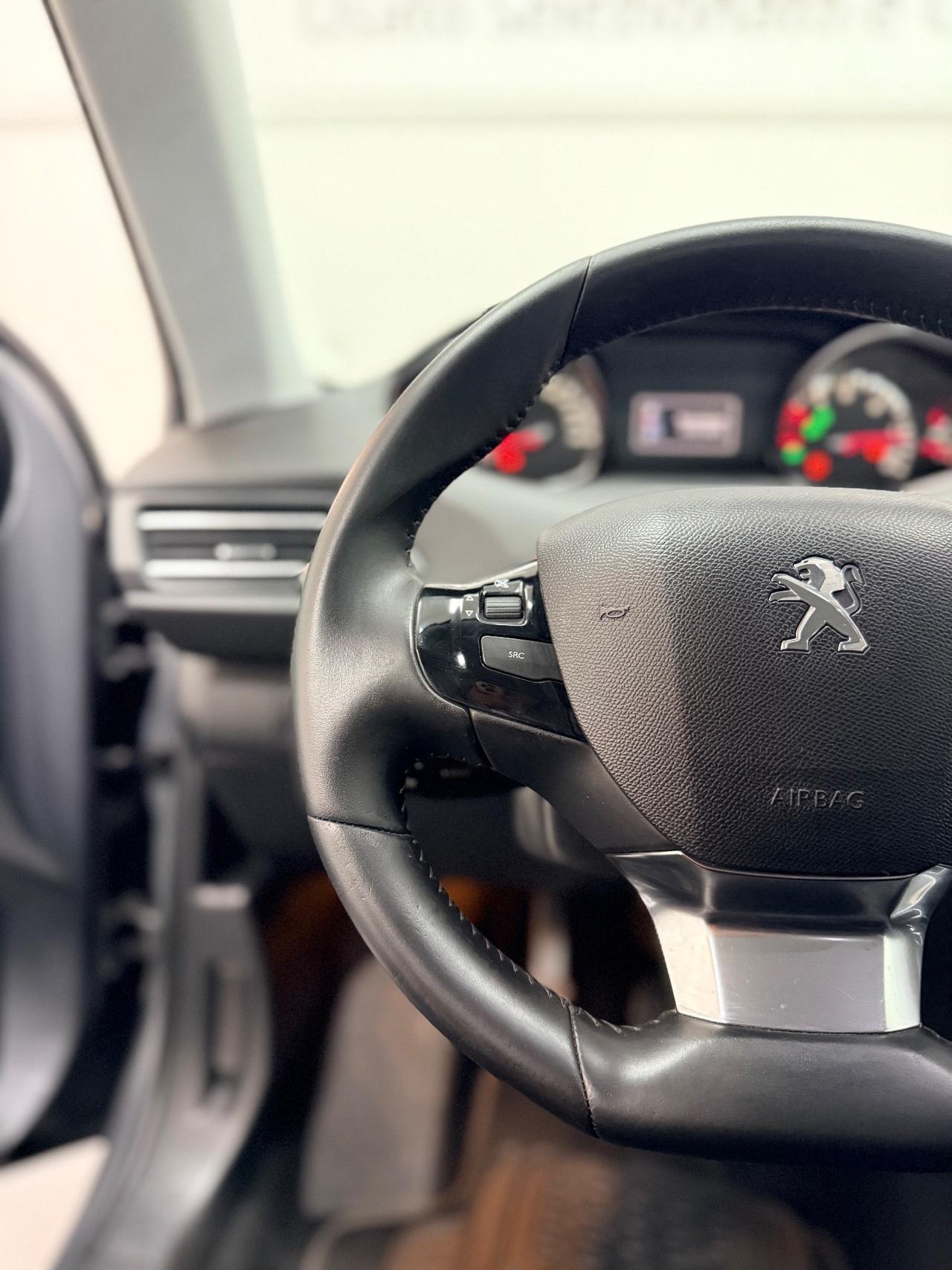 Peugeot 308 1.6 e-HDi 115 CV SW Allure 02/2015 euro 5B Neopatentati