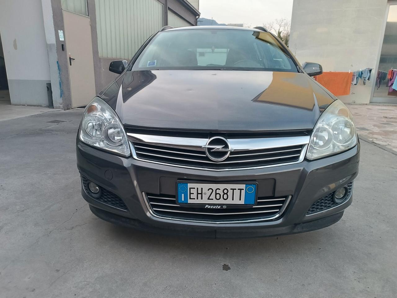 Opel Astra Gpl 2011 garanzia