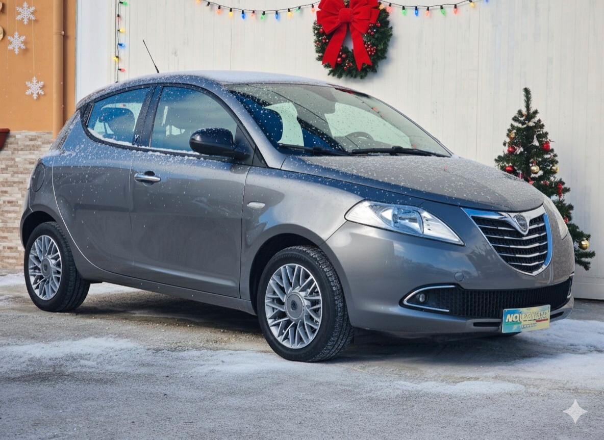 Lancia Ypsilon 1.2 benzina 70cv 5POSTI