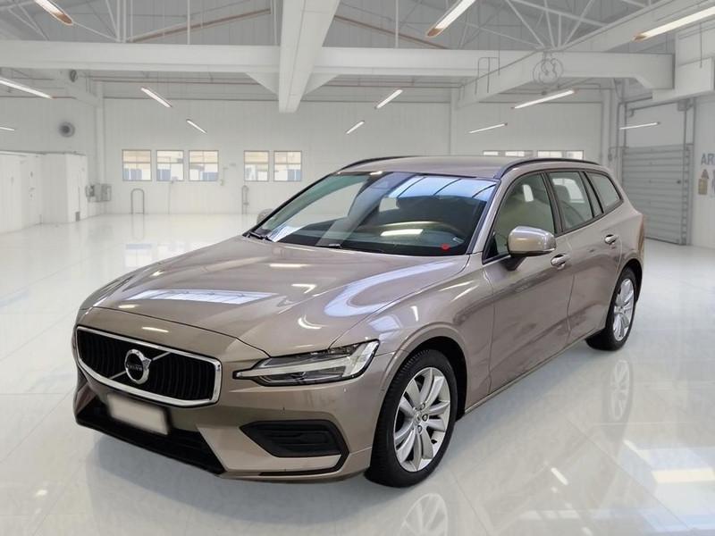VOLVO V60 B4 D AUTOM. MOMENTUM BUSINESS 5 PORTE STATION WAGON