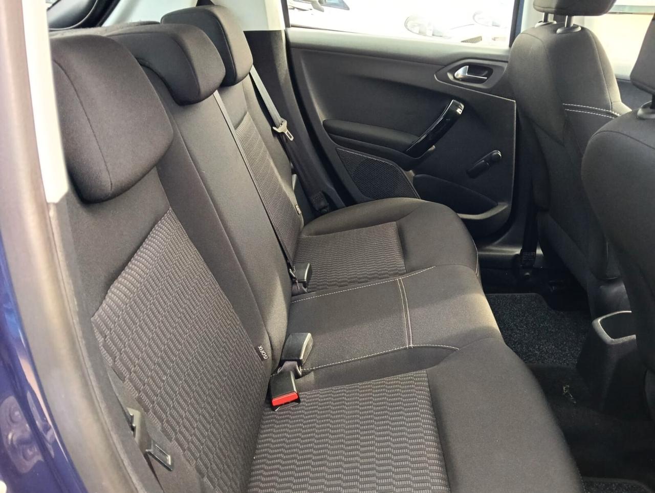 Peugeot 208 1.6BlueHDi 75cv 5p Active