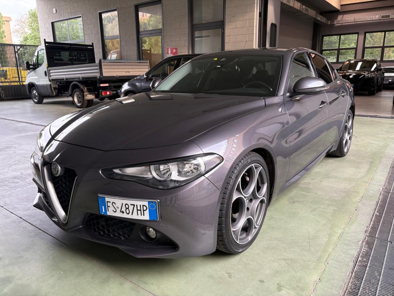 Alfa Romeo Giulia 2.2 Turbodiesel 136 CV AT8 Business