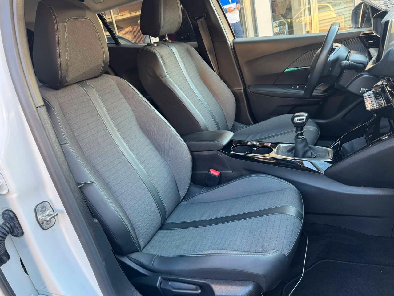 PEUGEPT 2008 1.5 HDI 110 CV. E6 ALLURE PAK PERFETTA