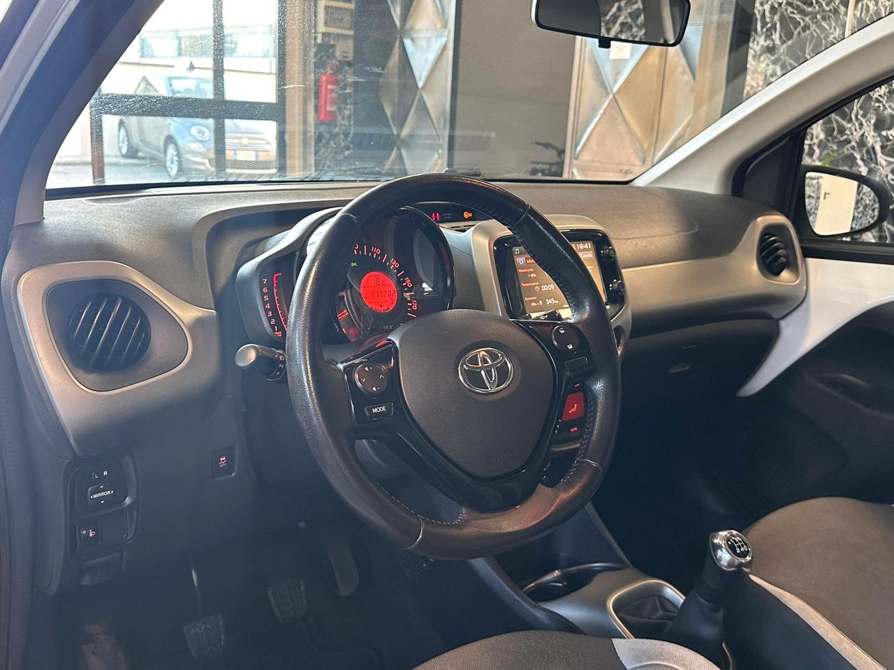 Toyota Aygo 1.0 VVT-i 69 CV 3 porte x-clusiv