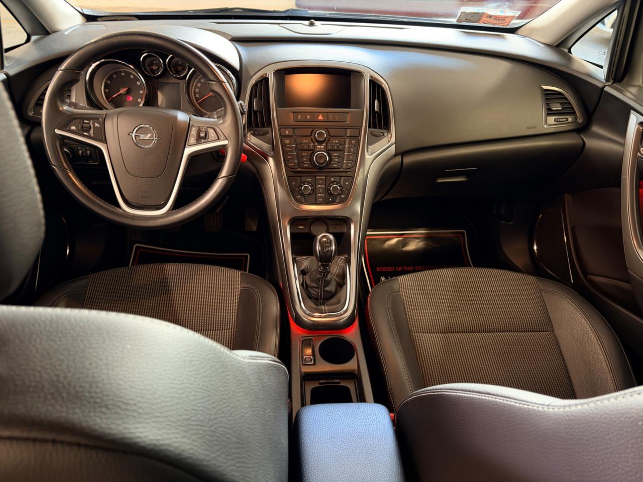 Opel Astra 1.4 Turbo 140CV 5 porte Cosmo