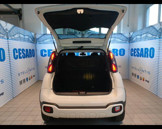 FIAT New Panda 1.0 firefly hybrid Cross s&s 70cv 5p.ti