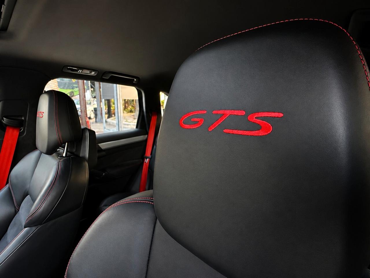 Porsche Cayenne 4.8 GTS