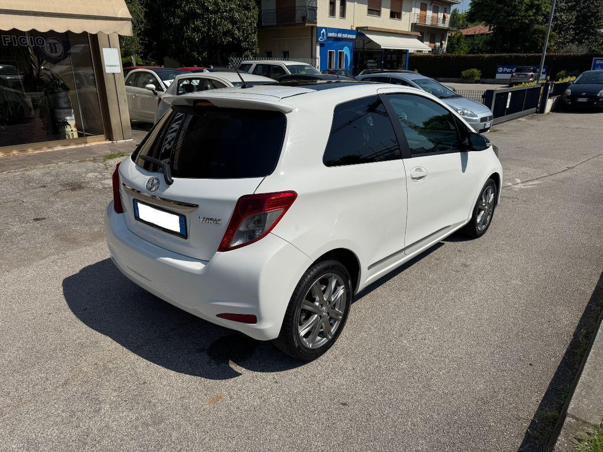 TOYOTA - Yaris - 1.3 3 porte Lounge TAGLIANDI CERTIFICATI