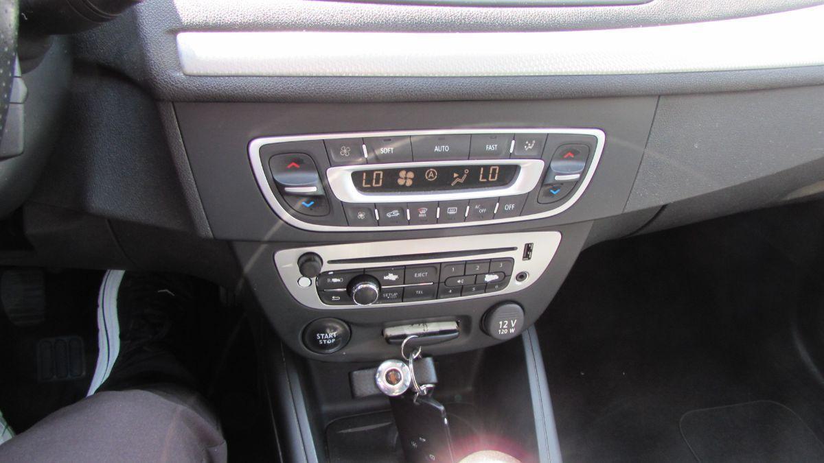 RENAULT - MÃ©gane SporTour SporTour 1.5 dci Runaway 110cv