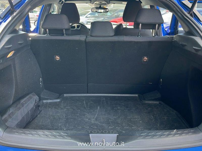 Toyota C-HR C-HR 1.8 Hybrid E-CVT Active