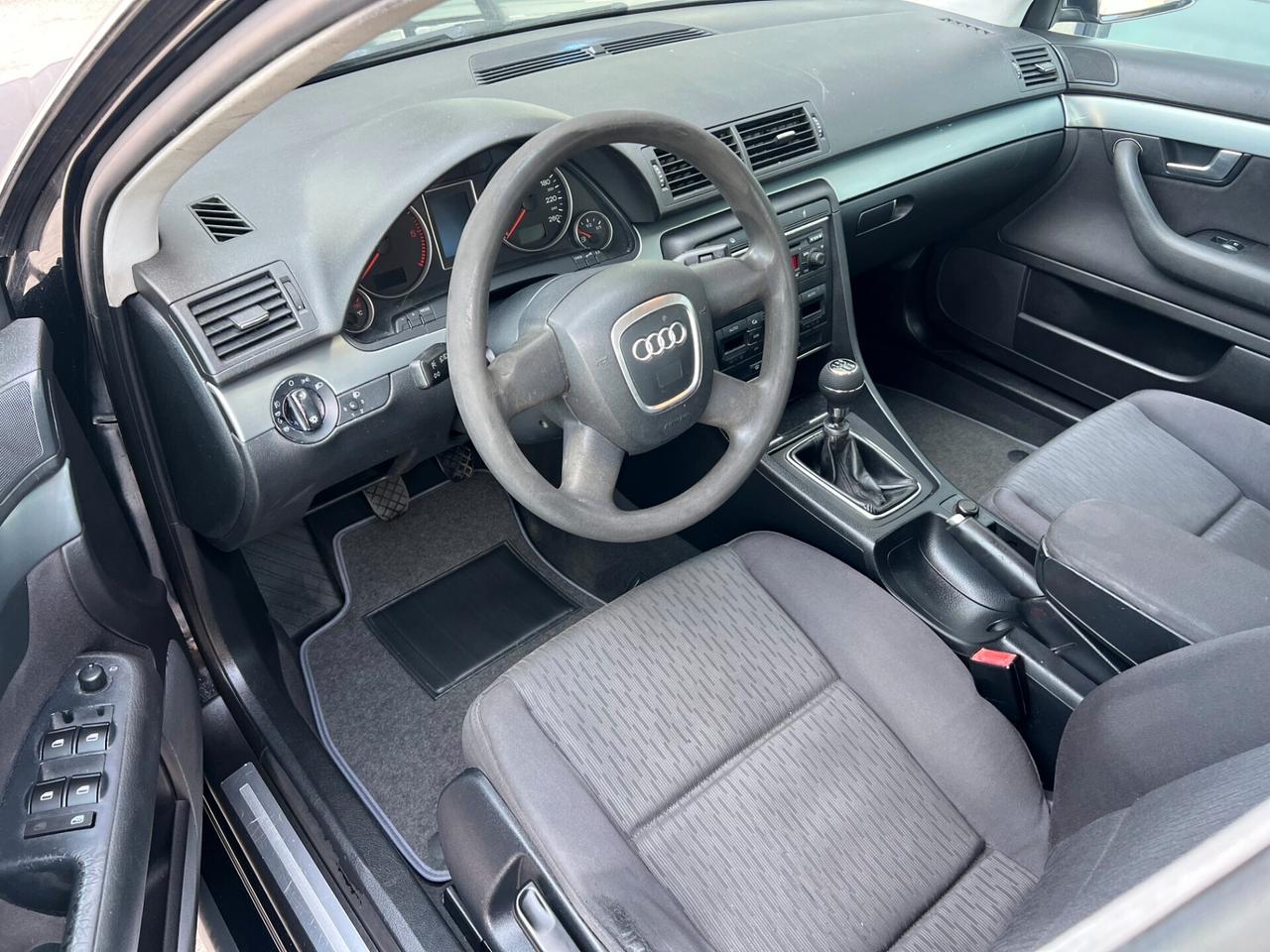 AUDI A4 1.9 TDI 115CV