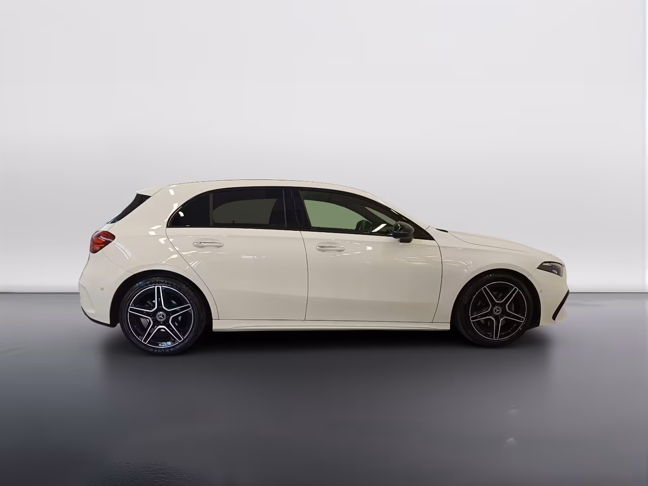 Mercedes-Benz Classe A - W177 2023 - A 180 d AMG Line Advanced Plus auto