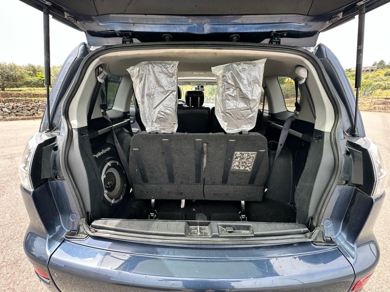 Mitsubishi Outlander 2.2 DI-D DPF 7 posti