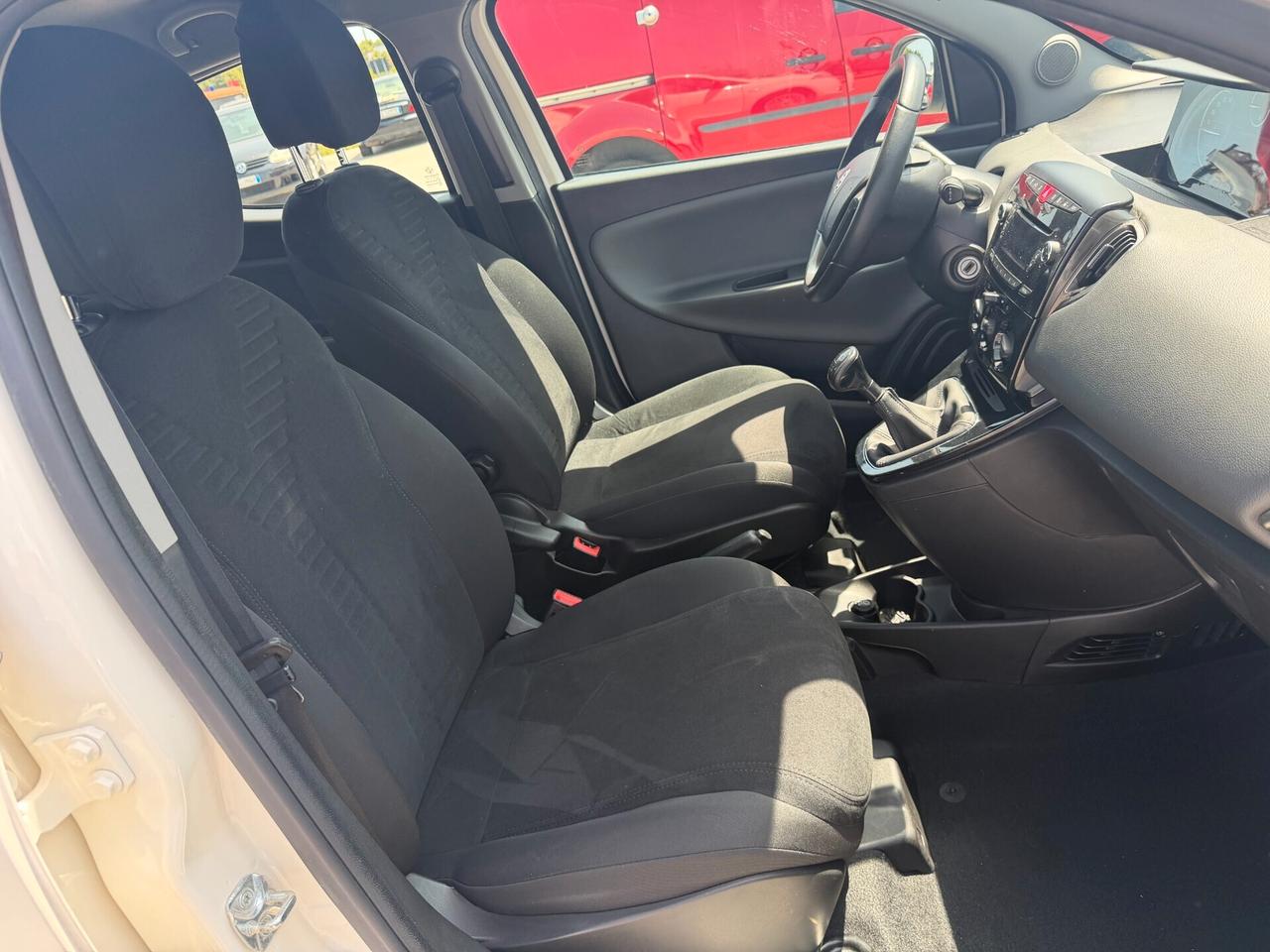 Lancia Ypsilon 1.3 MJT 16V 95 CV 5 porte S&S Gold