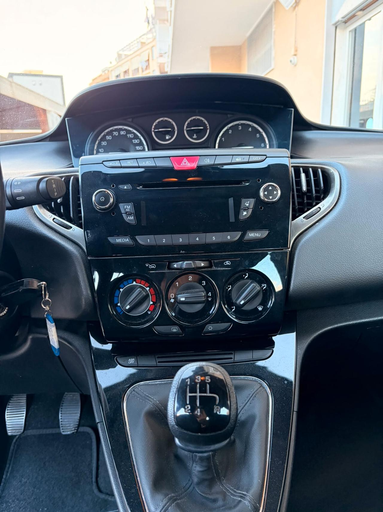 Lancia Ypsilon 1.2 Benz
