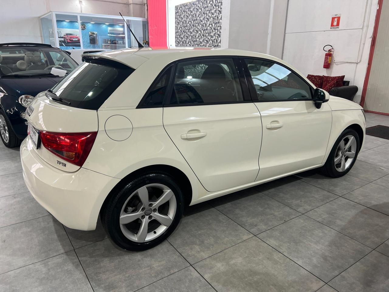 Audi A1 SPB 1.4 122 CV S tronic Ambition 2012