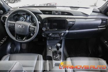 TOYOTA Hilux 2.8 D-4D A/T 4WD 4 porte Double Cab Invincible