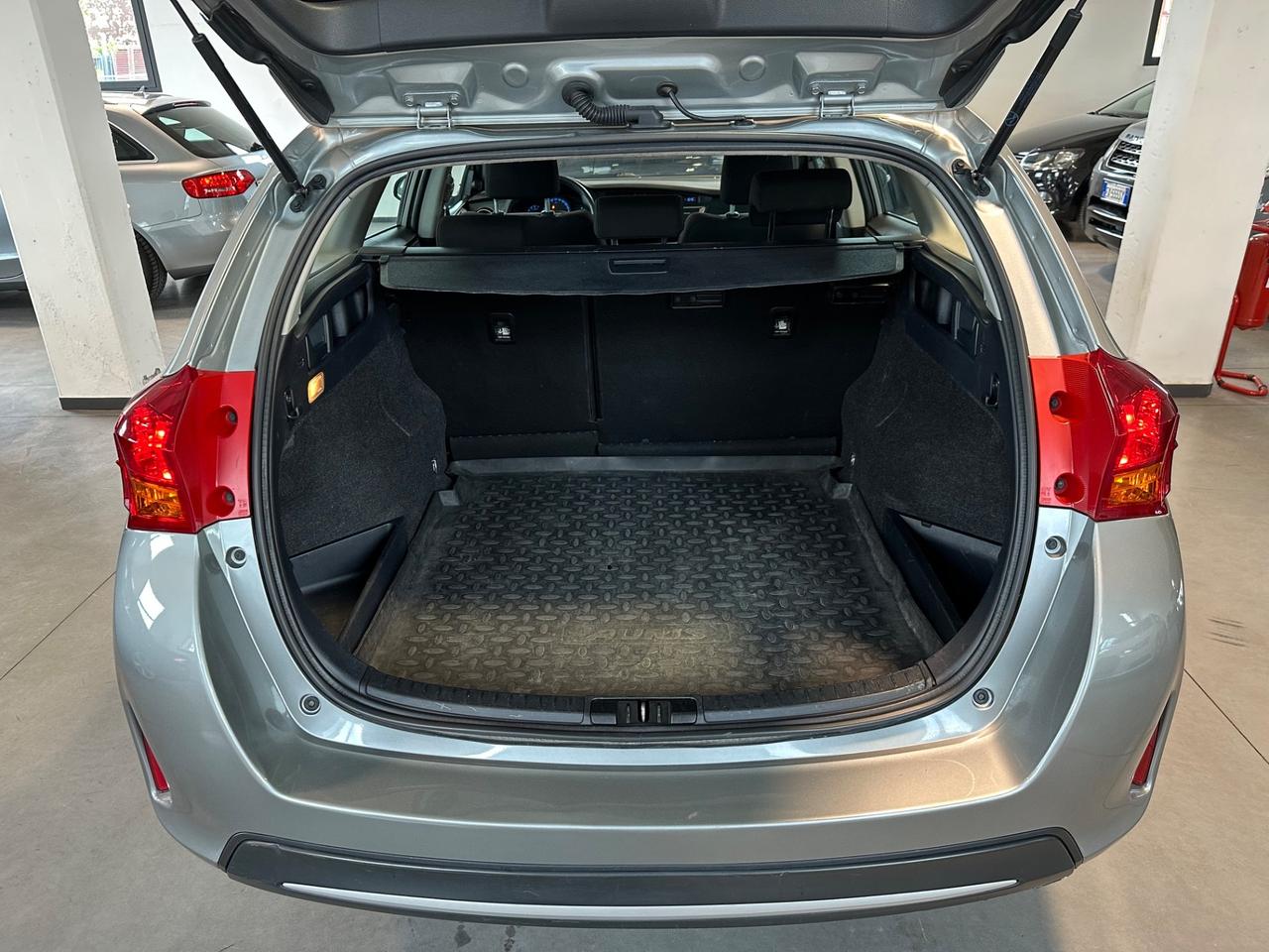 Toyota Auris Touring Sports 1.4 D-4D Active