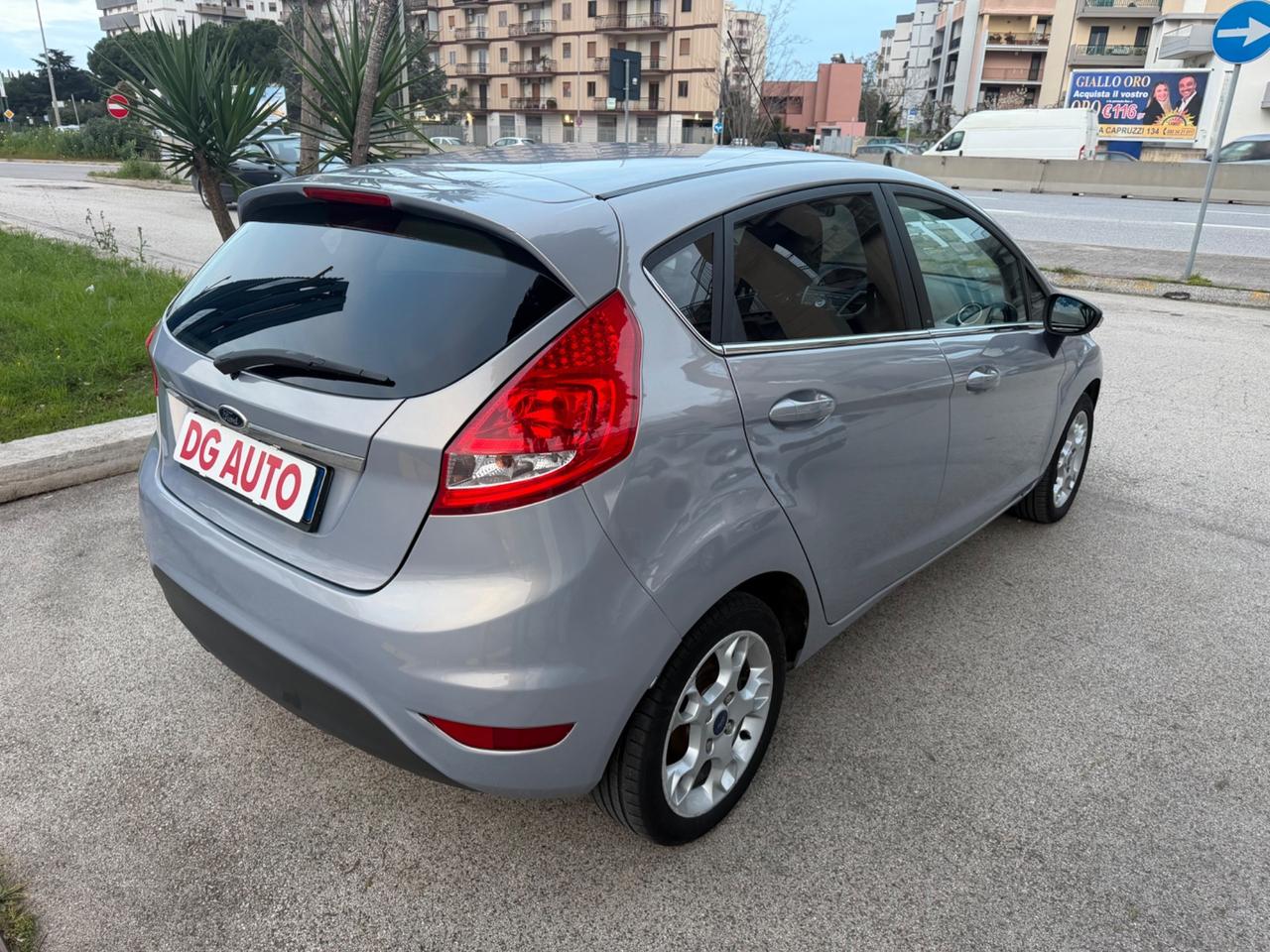 Ford Fiesta 1.4 TDCi 70 cv Titanium 2012