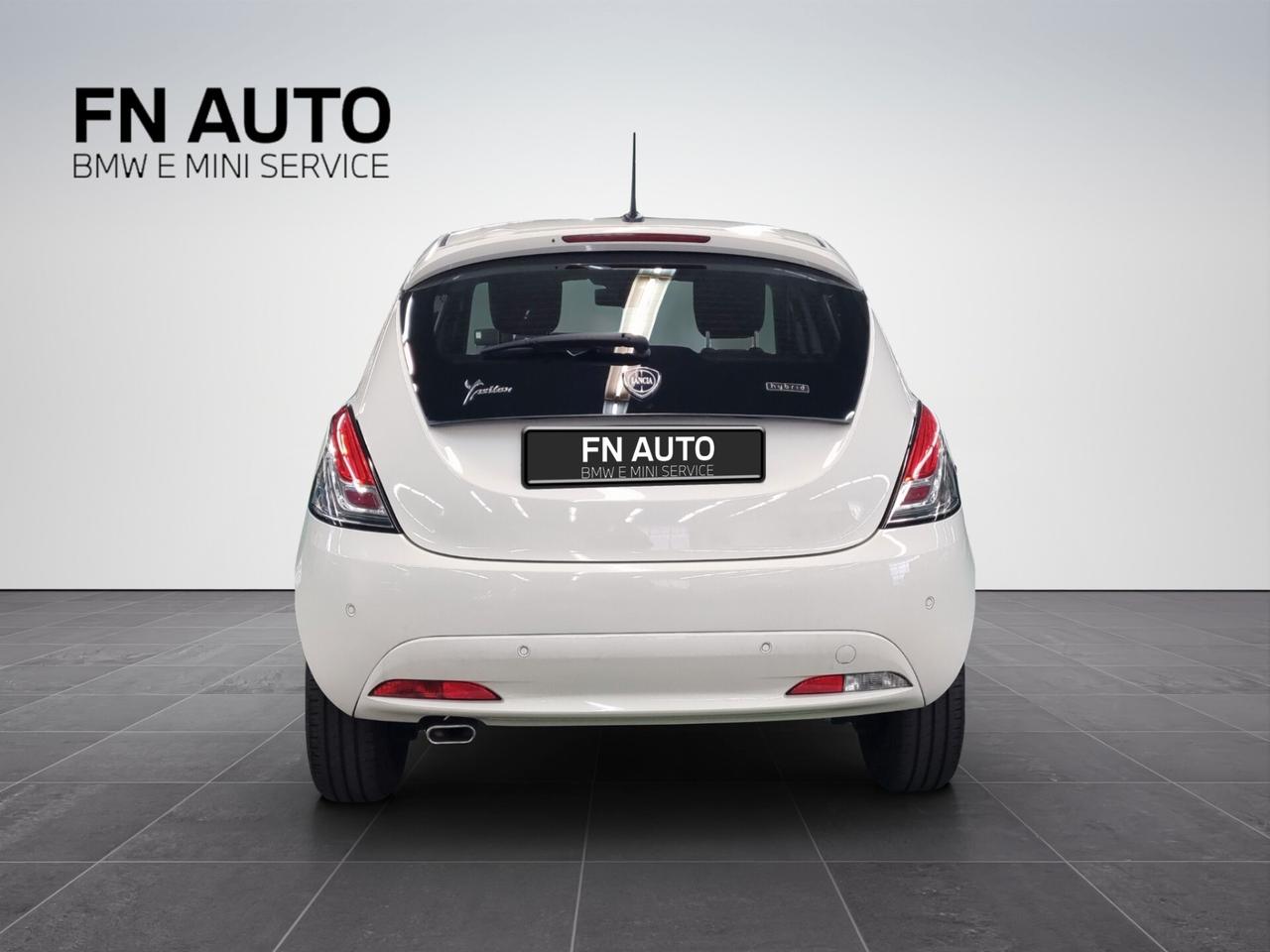 Lancia Ypsilon 1.0 FireFly 5 porte S&S Hybrid Ecochic Gold