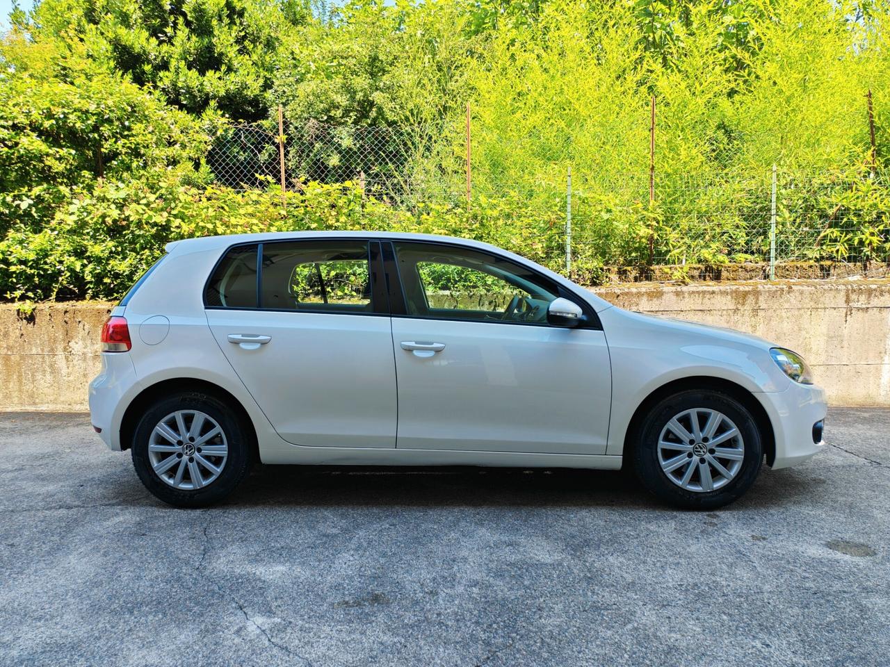 Volkswagen Golf 1.2 BENZINA 105cv / 68.000km