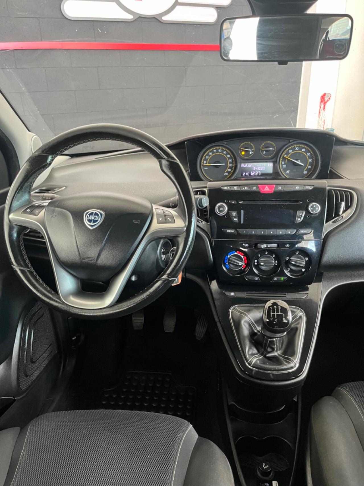 Lancia Ypsilon S Momodesign 1.2 69 CV 5 porte