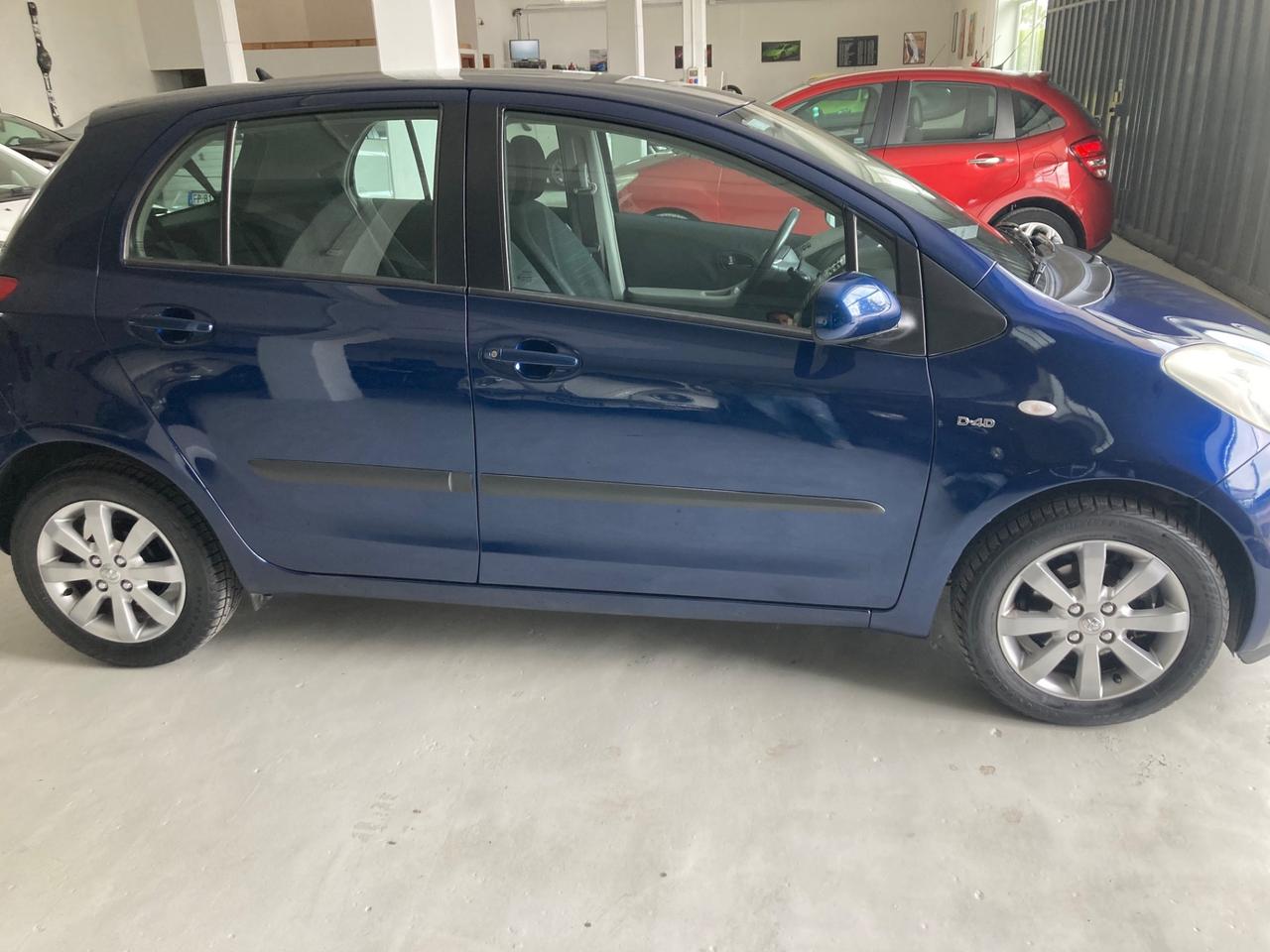 Toyota Yaris 1.4 D-4D 5 porte Sol
