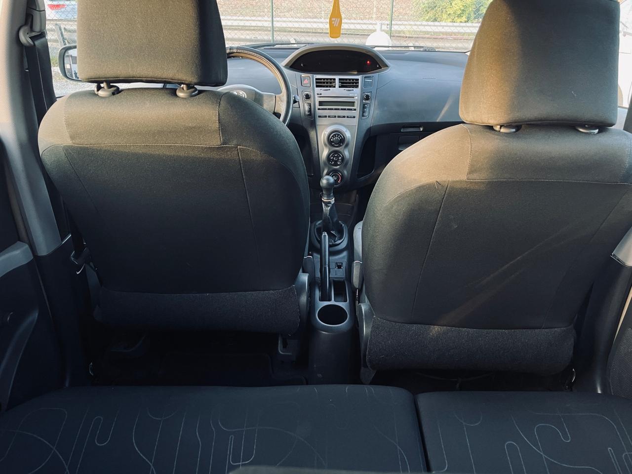 Toyota Yaris 1.0 5 porte Now