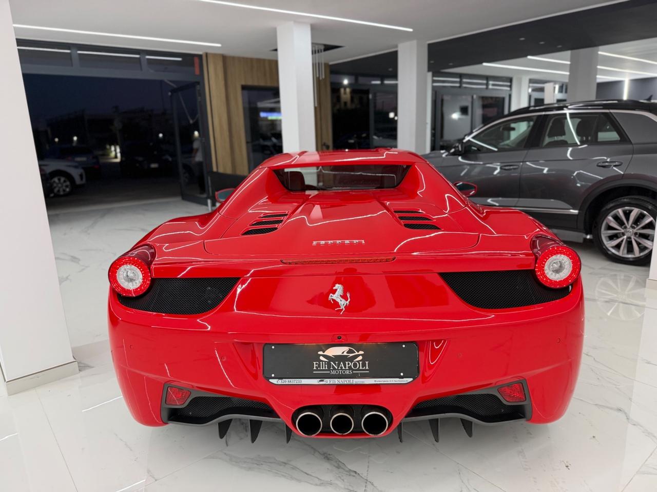 Ferrari 458 Spider Iva Esposta