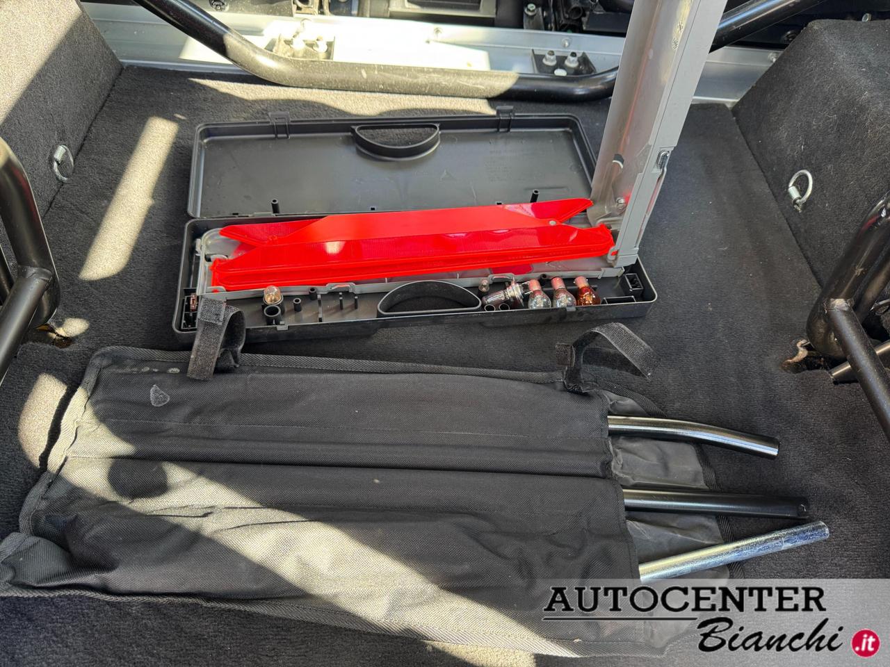 Land Rover Defender 90 SW Defender 90 2.4 td SE SW