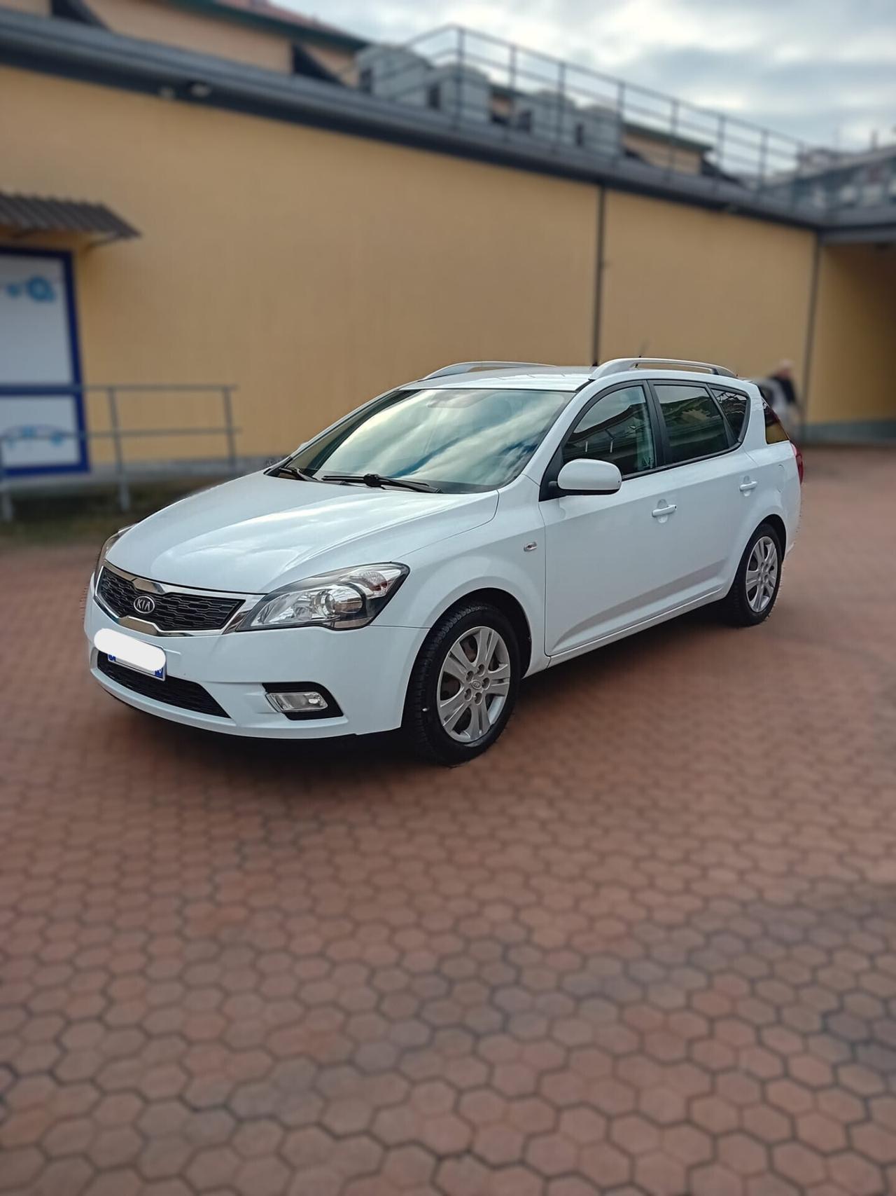 Kia Ceed - APERTI AD AGOSTO