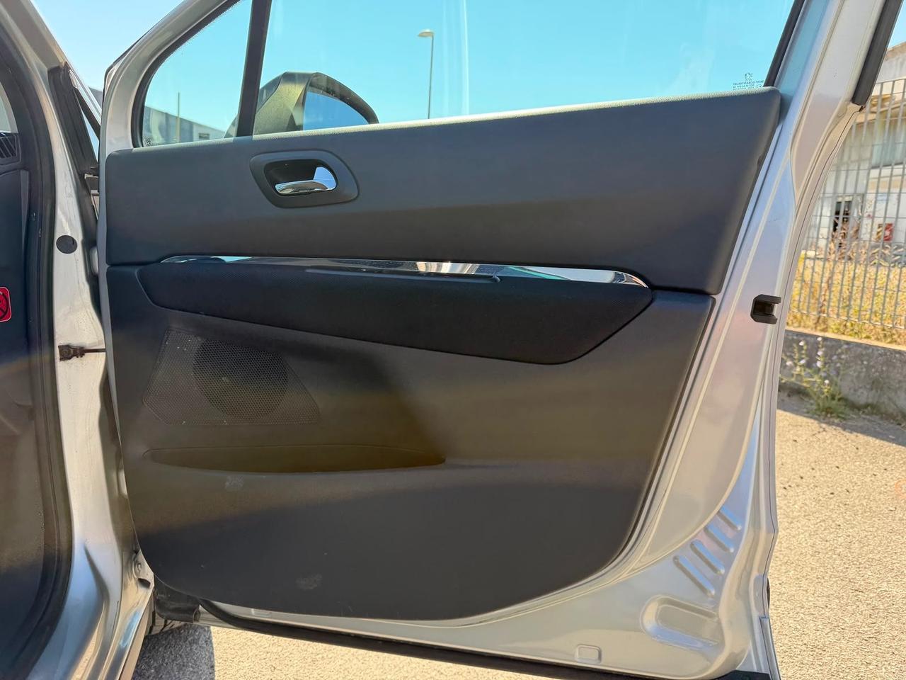 Peugeot 3008 HDi Tecno GARANZIA 12 MESI