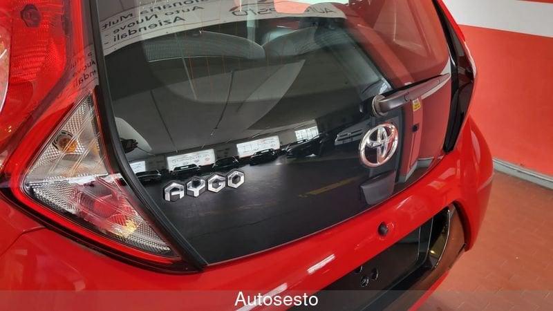 Toyota Aygo Connect 1.0 VVT-i 72 CV 5 porte x-cool