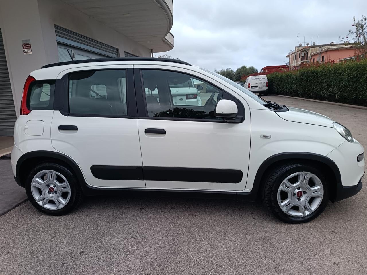 Fiat Panda 1.0 FireFly S&S Hybrid Red