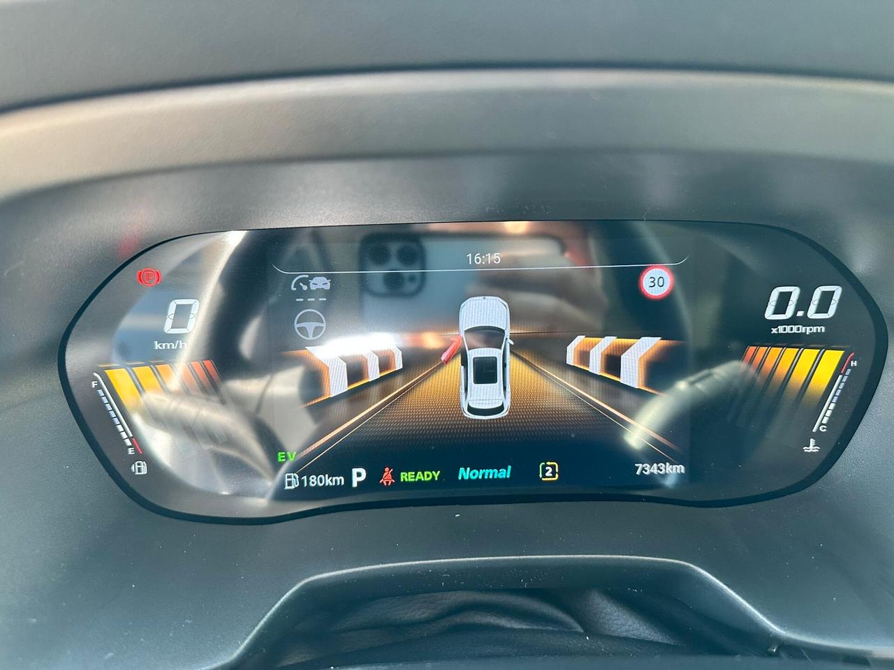 Mg ZS Hybrid+ Luxury