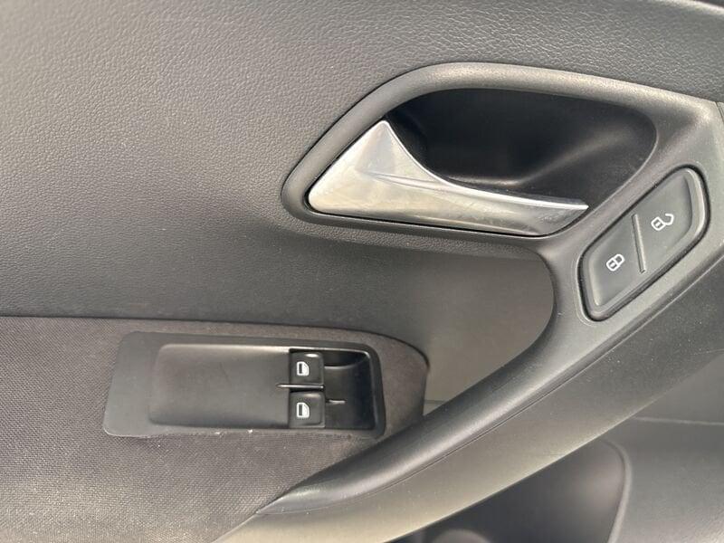 Volkswagen Polo V 2014 5p 1.4 tdi Comfortline 75cv