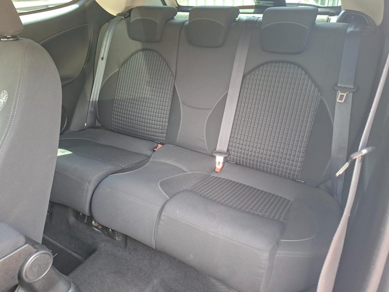 Alfa Romeo MiTo 1.3 MJT DA NEOPATENTATI / EURO 5B