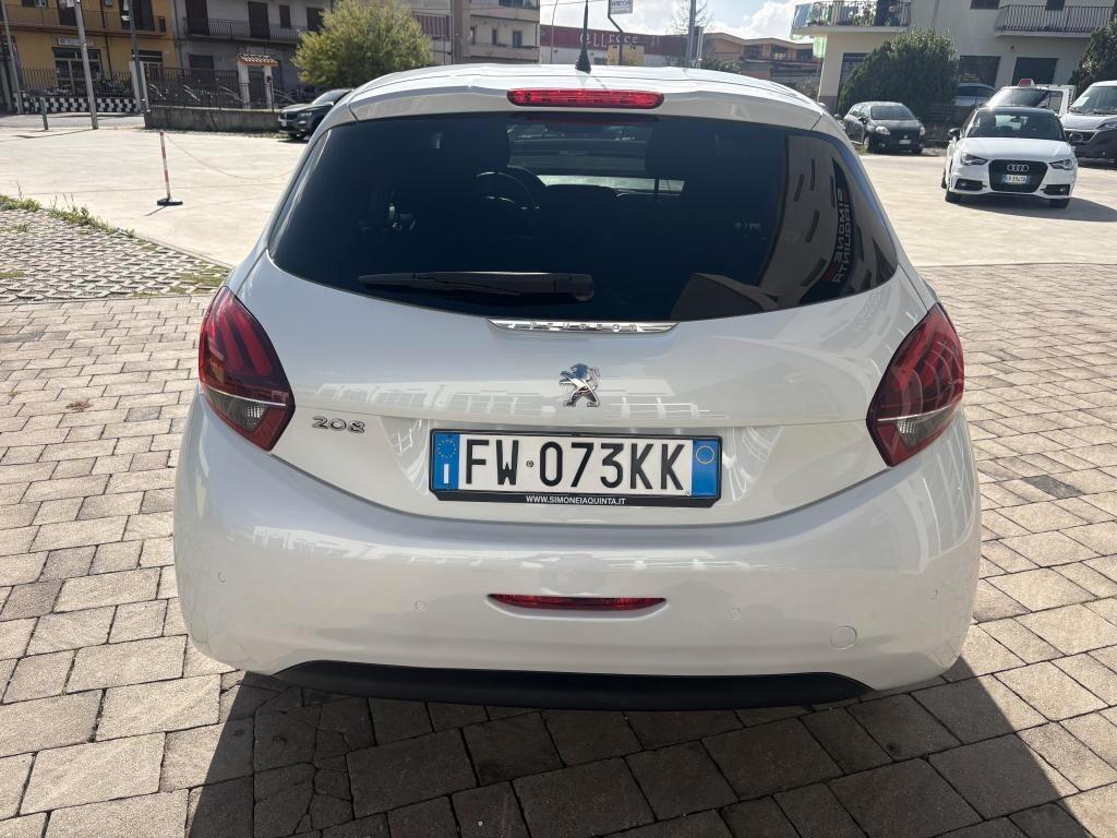 Peugeot 208 PureTech 5 porte Signature