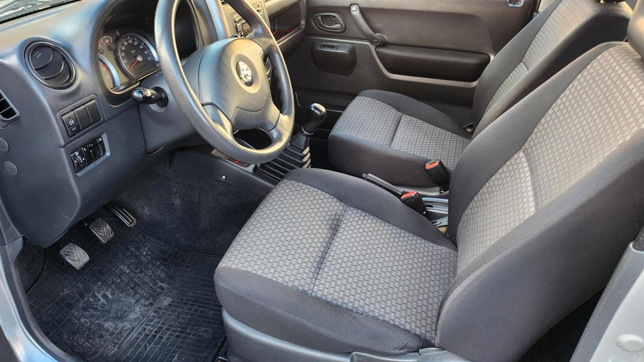 Suzuki Jimny 1.3i 16V cat 4WD JLX