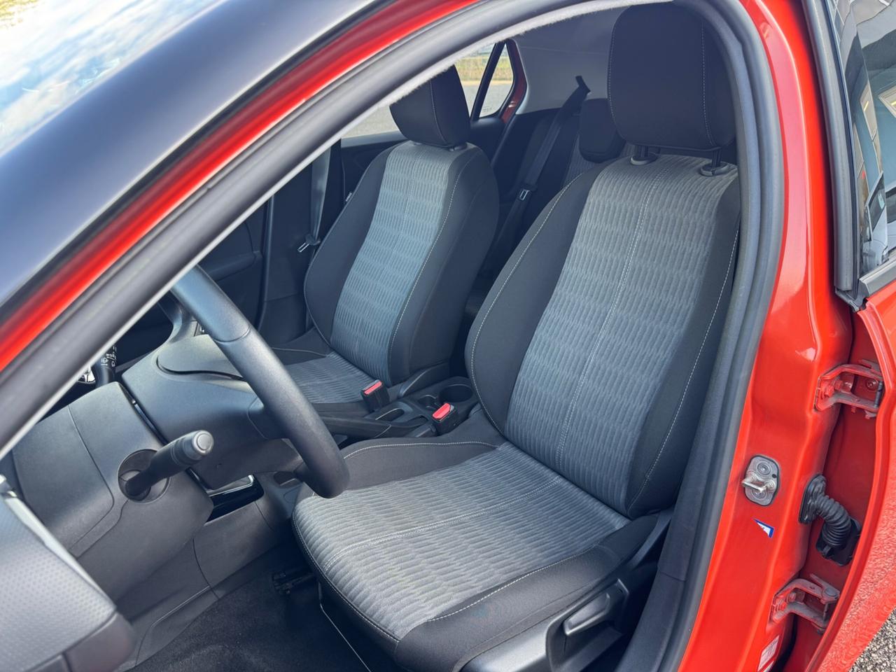 Opel Corsa 1.2 Design & Tech Bi-Color Neopatentati