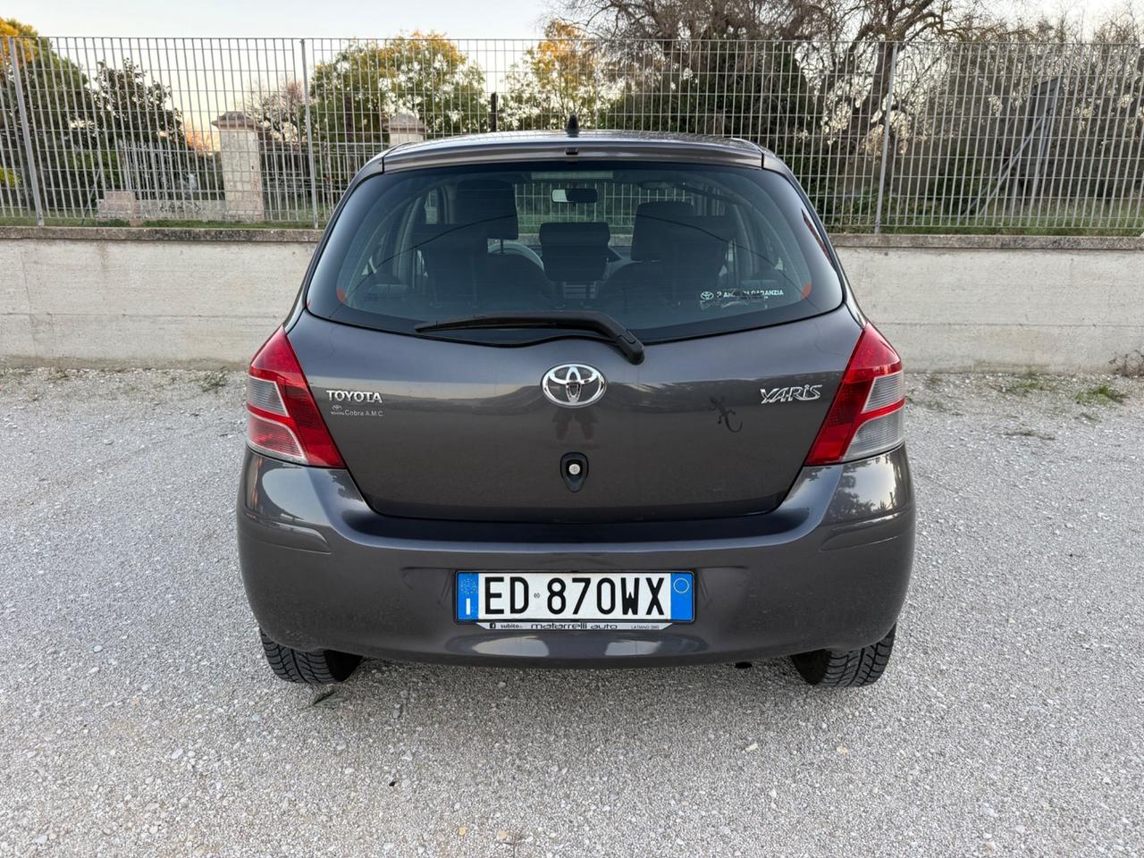 Toyota Yaris 1.0 5 porte Sol