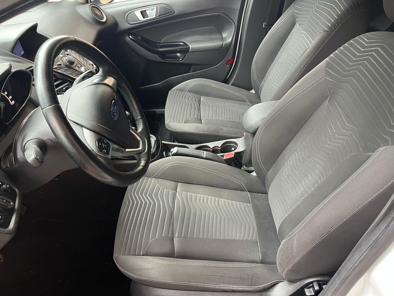 Ford Fiesta 1.4 5p. GPL NAVI perfetta-14