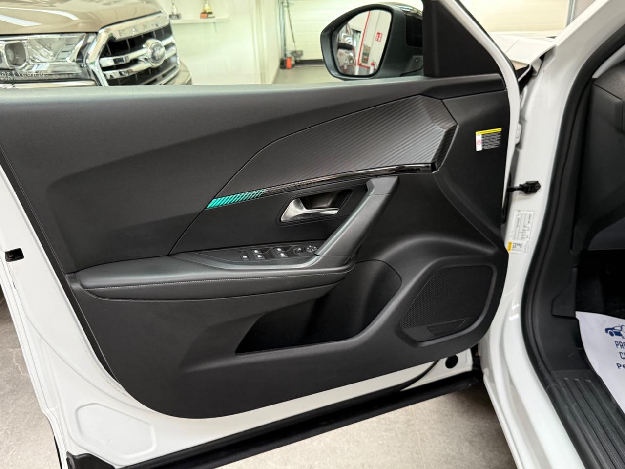 Peugeot 2008 BlueHDi 110 S&S Allure Pack
