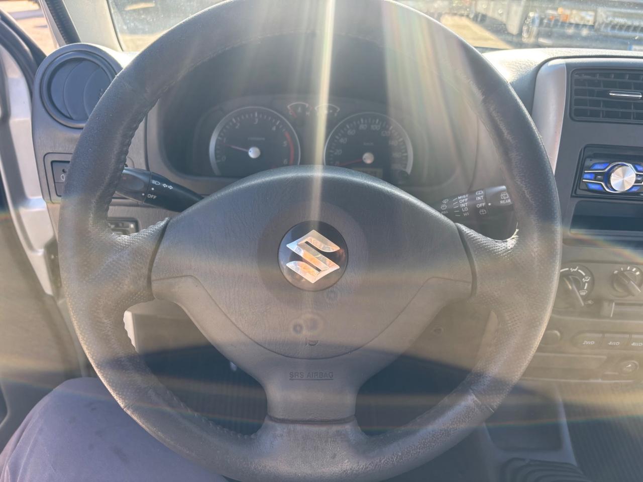 Suzuki Jimny 1.5 DDiS cat 4WD SOLO PER OPERATORI DEL SETTORE.