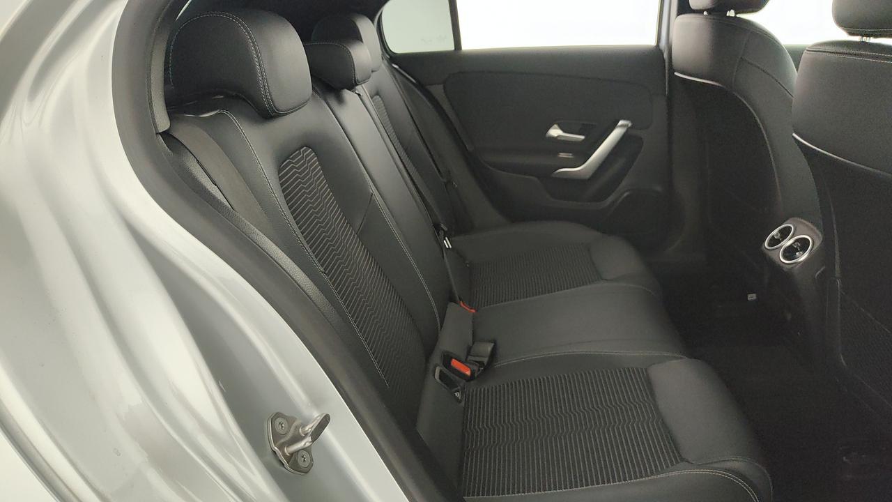 Mercedes-Benz A 180 d Sport auto