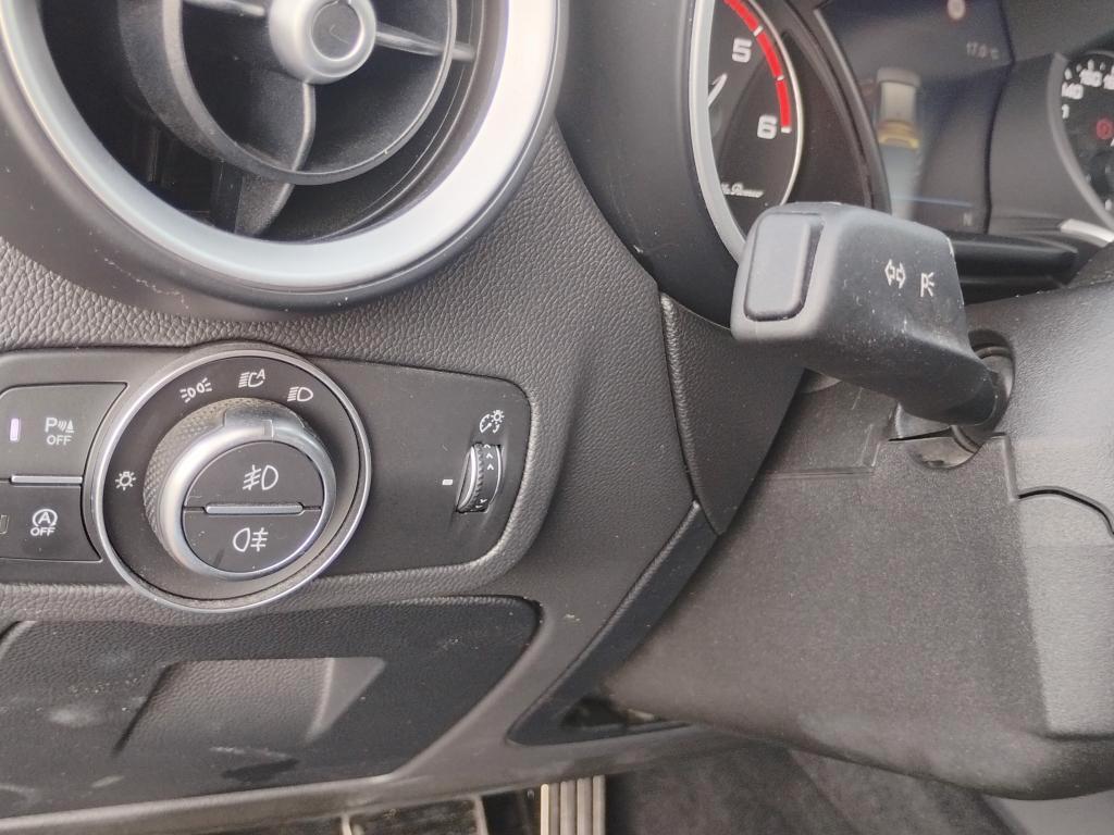 Alfa Romeo Stelvio 2.2 t Ti Q4 210cv.CERCHI 19.PELLE.SEDILI MEMORIE