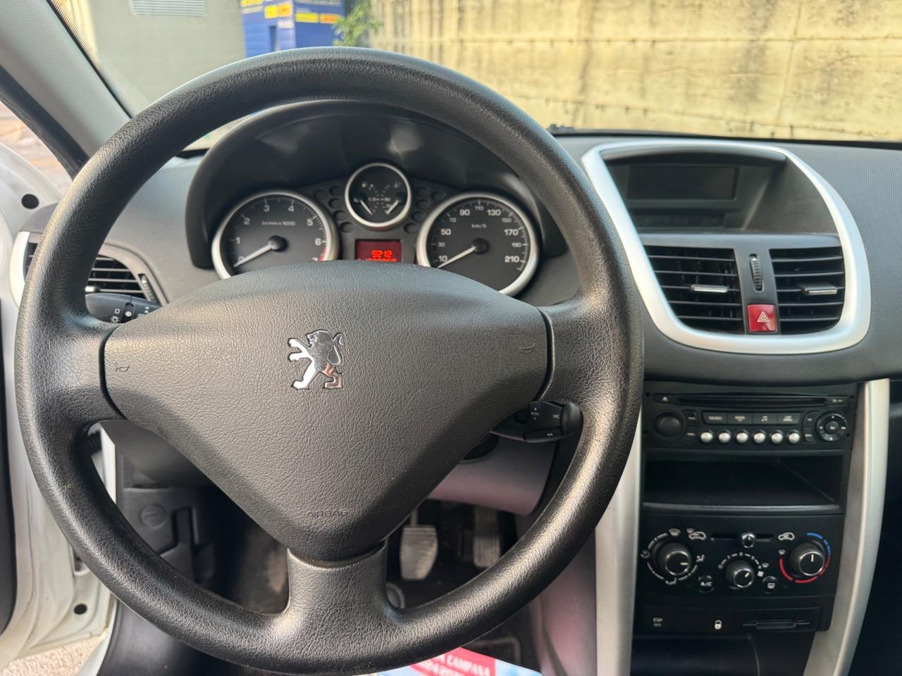 Peugeot 207 1.4 8V 75CV 3p. ECO GPL