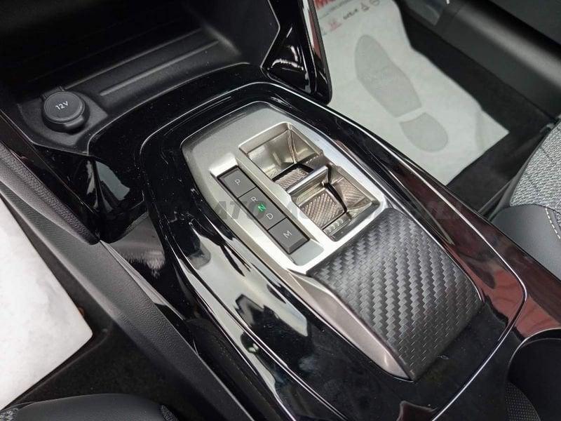 Peugeot 208 208 1.2 hybrid Allure 100cv e-dcs 6